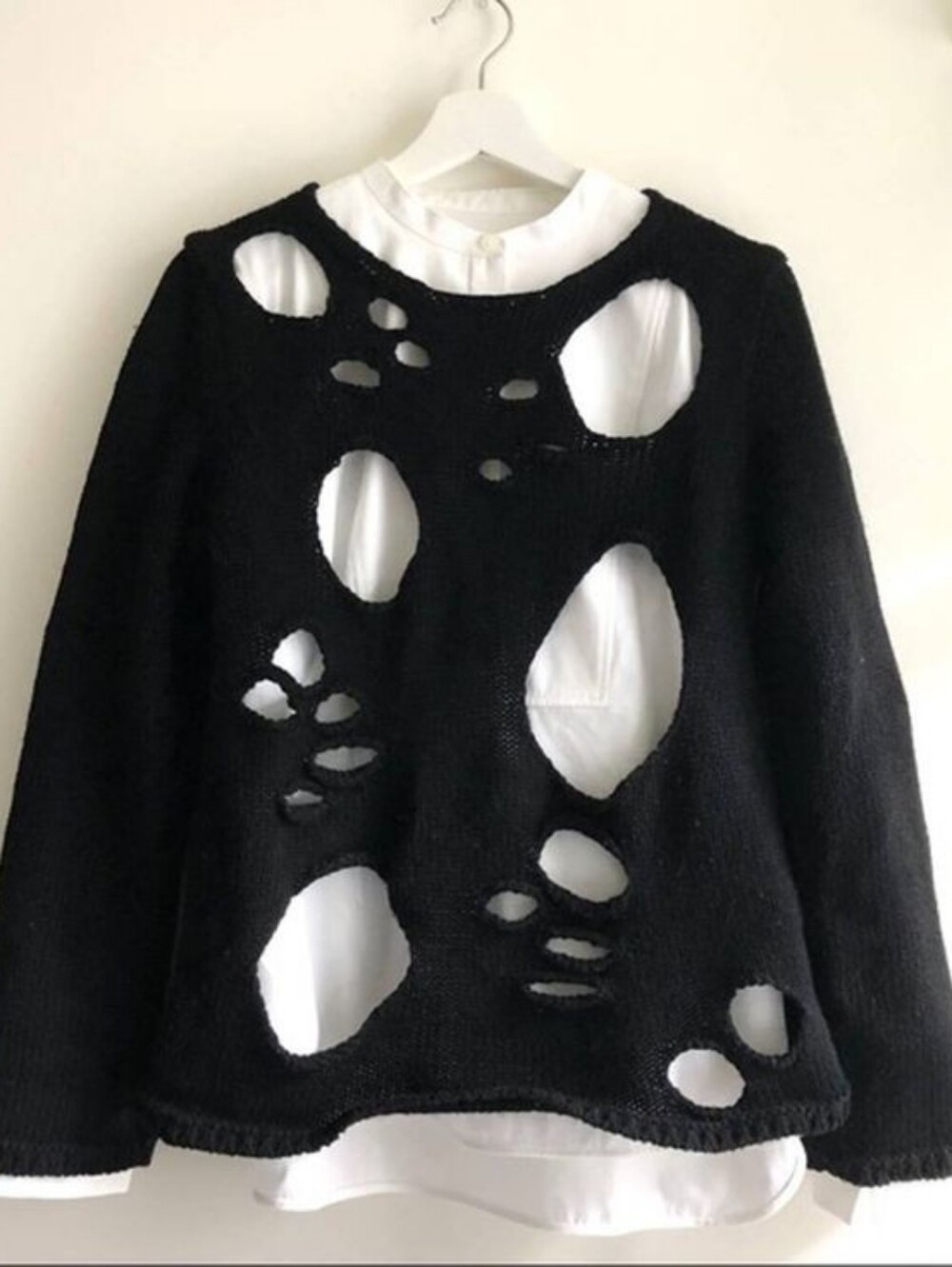 Ltd Edition CDG Cut Out Sweater LS-N001